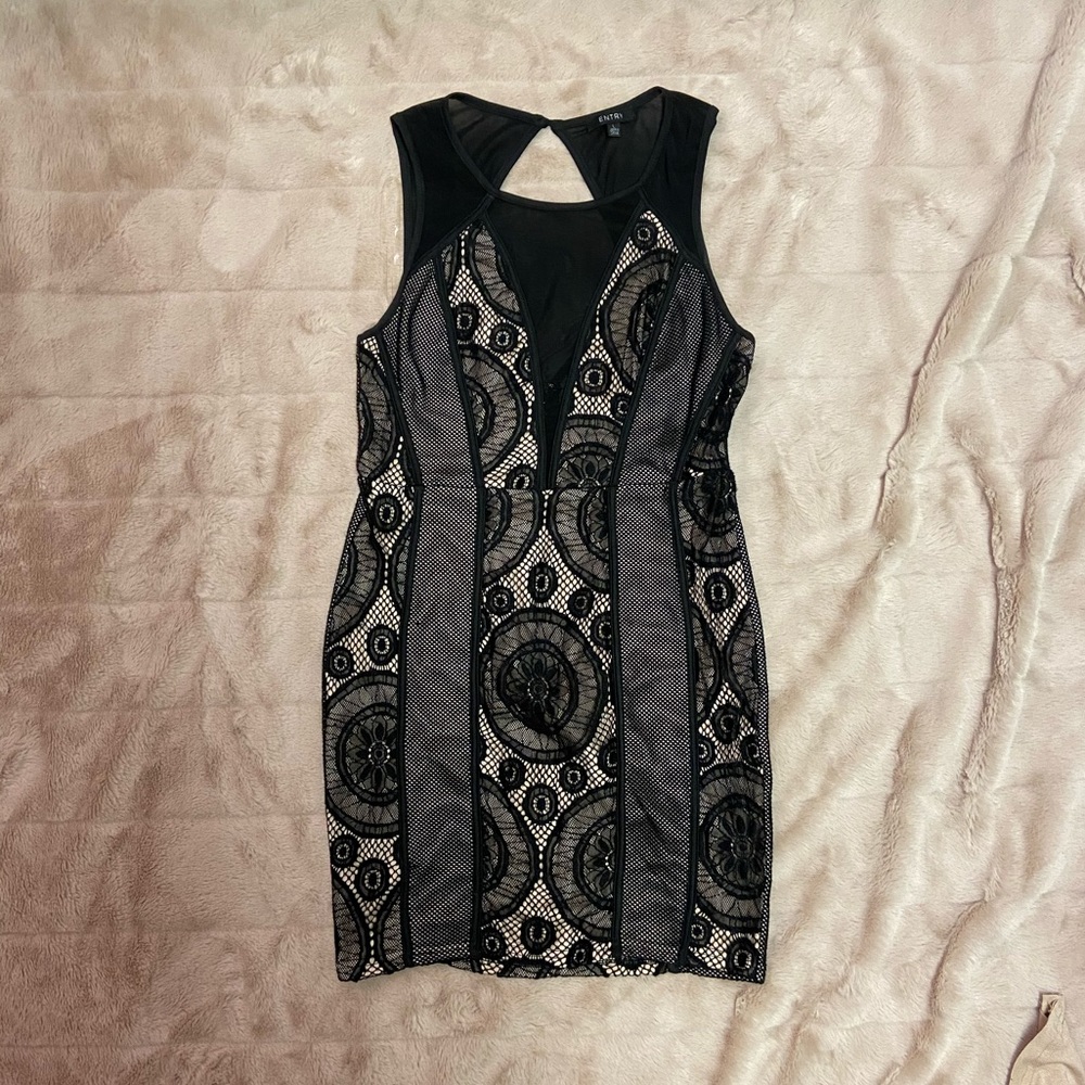 Entry dress size L EUC SOLD